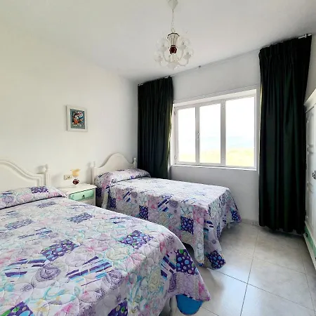 Apartment Romaris *