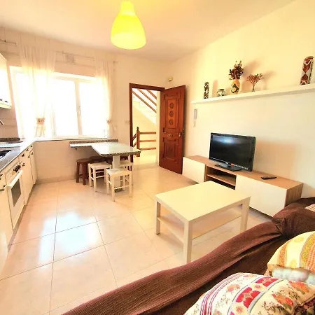 Apartment Romaris *