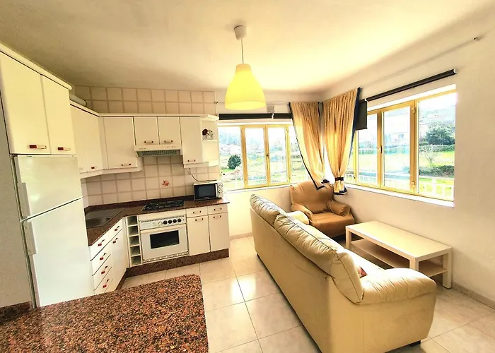 Romaris Apartamento Minarzo